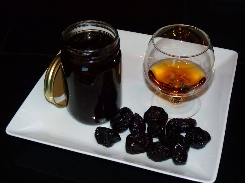 Pruneaux à l'eaudevie Recettes24