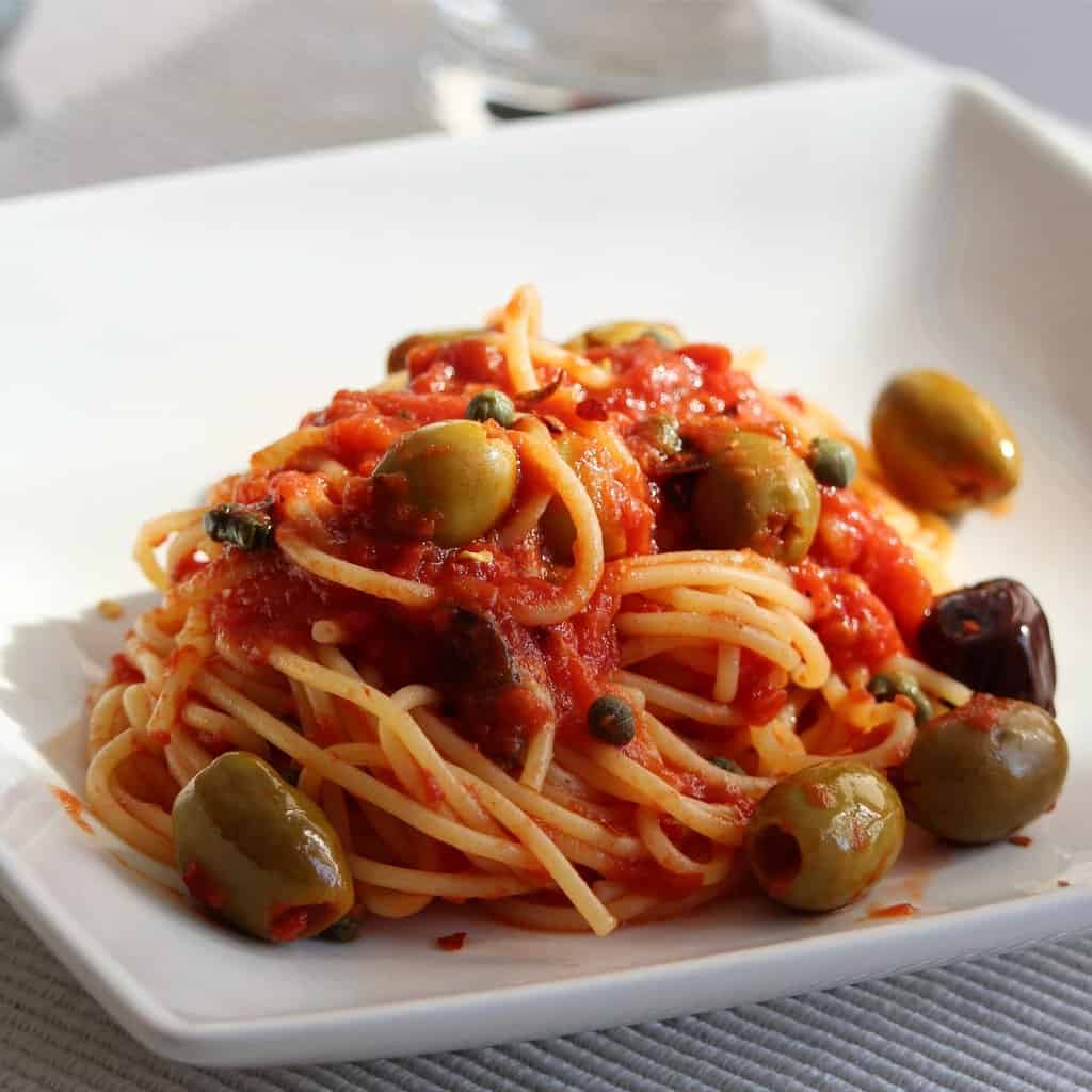 Spaghetti à la puttanesca | Recettes24